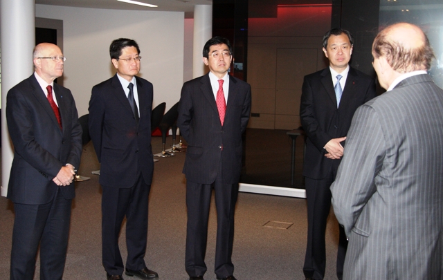Visite de l'Ambassadeur de la RP et du Directeur de la banque de Chine